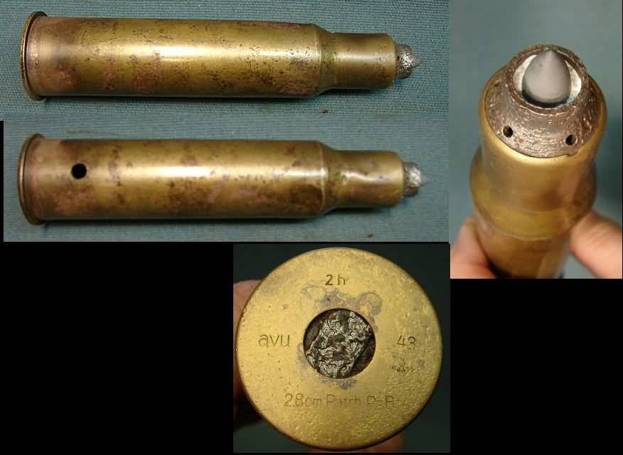 A pair of early 20th century brass and copper heavy gun shells,  deactivated. 17cm